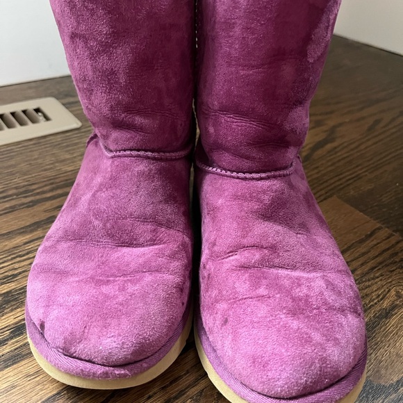 UGG Australia Pink Shearling Boots. Classic Boot. - Picture 4 of 5